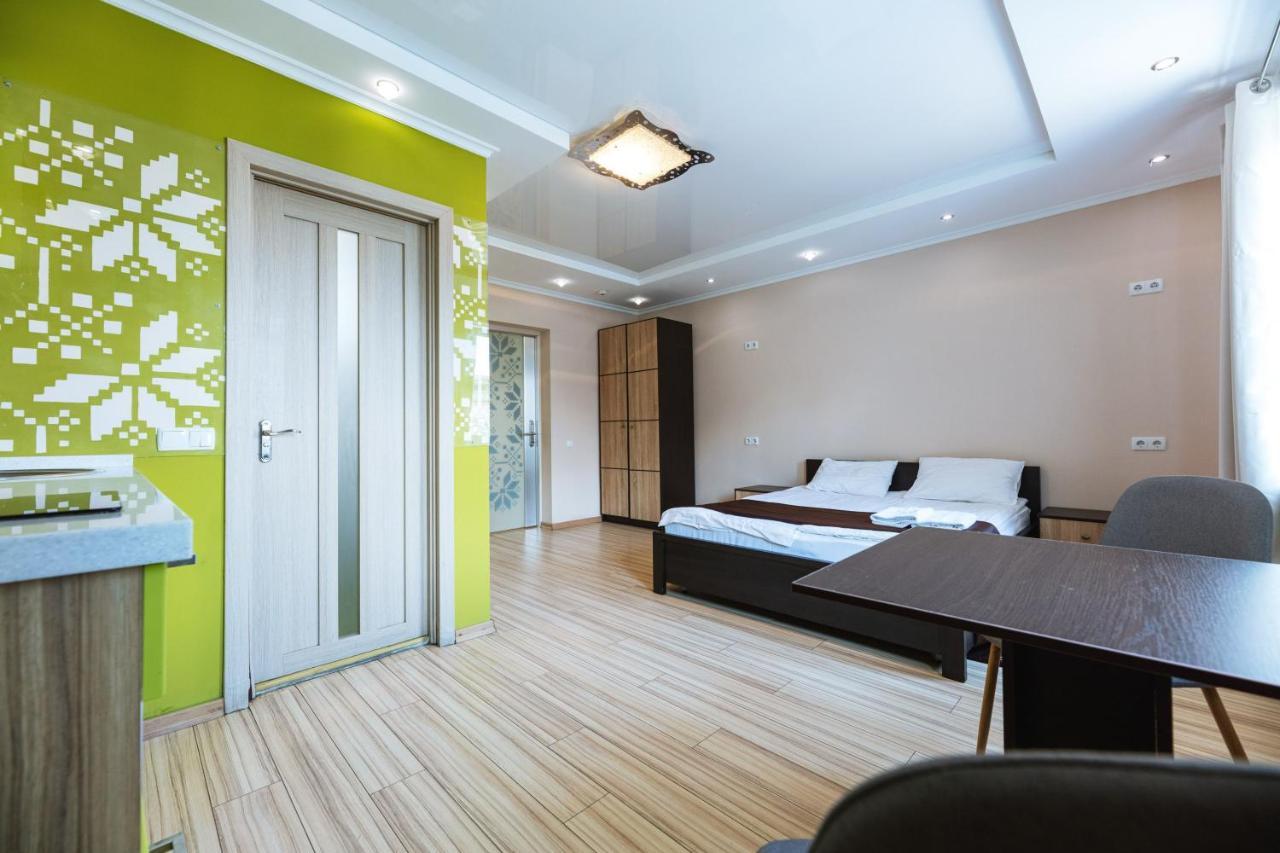 Guest House "Golden Gate 911 " Kijów Zewnętrze zdjęcie