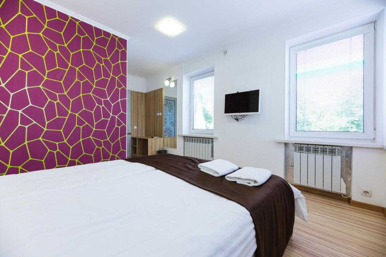 Guest House "Golden Gate 911 " Kijów Zewnętrze zdjęcie