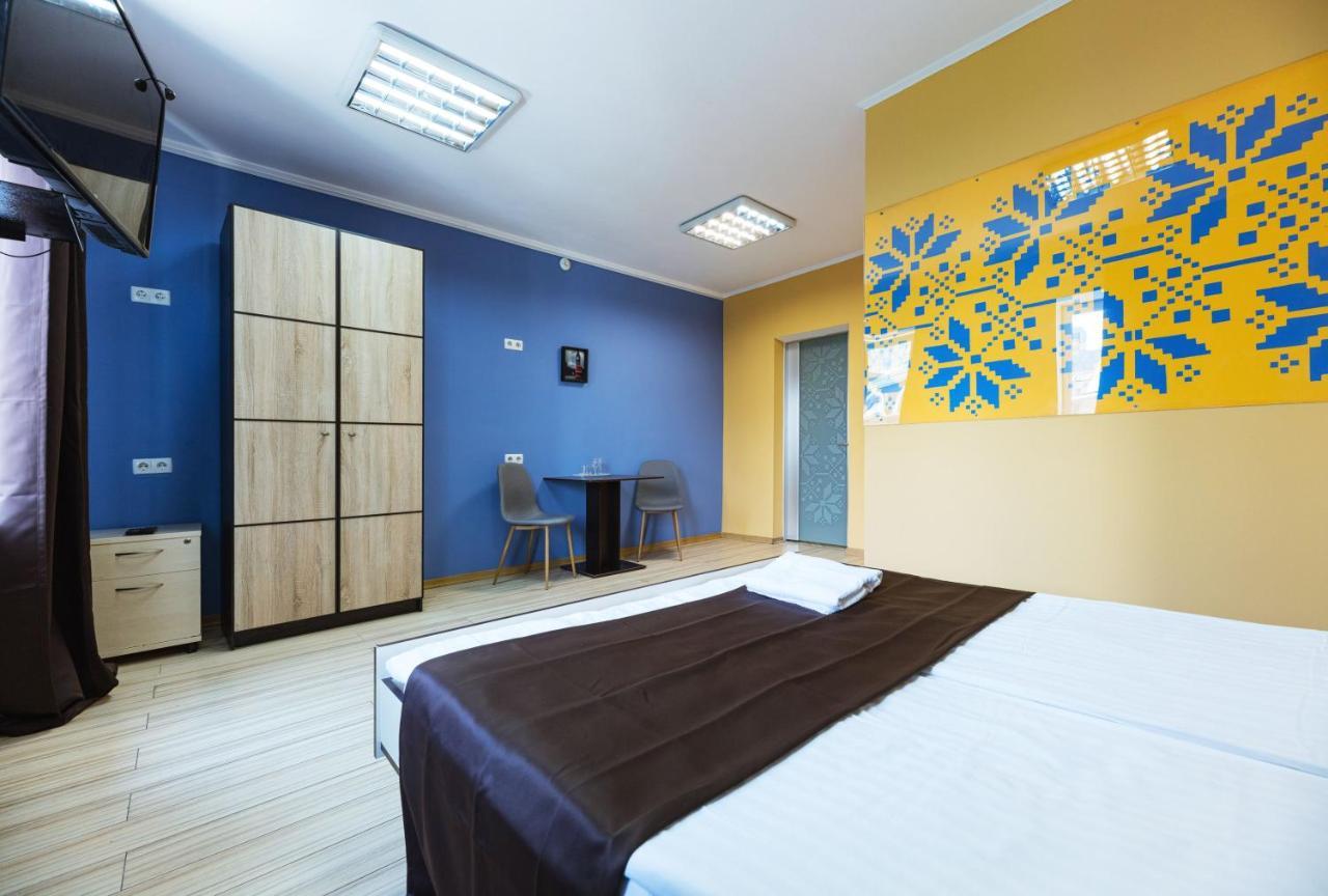 Guest House "Golden Gate 911 " Kijów Zewnętrze zdjęcie