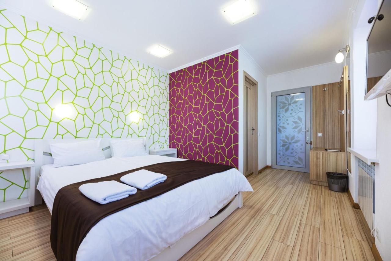 Guest House "Golden Gate 911 " Kijów Zewnętrze zdjęcie