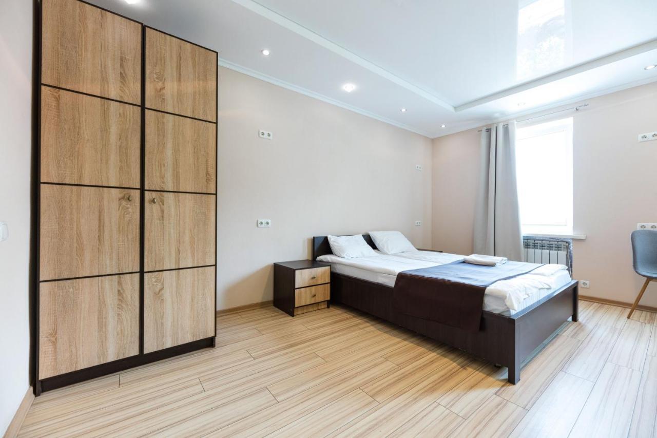 Guest House "Golden Gate 911 " Kijów Zewnętrze zdjęcie