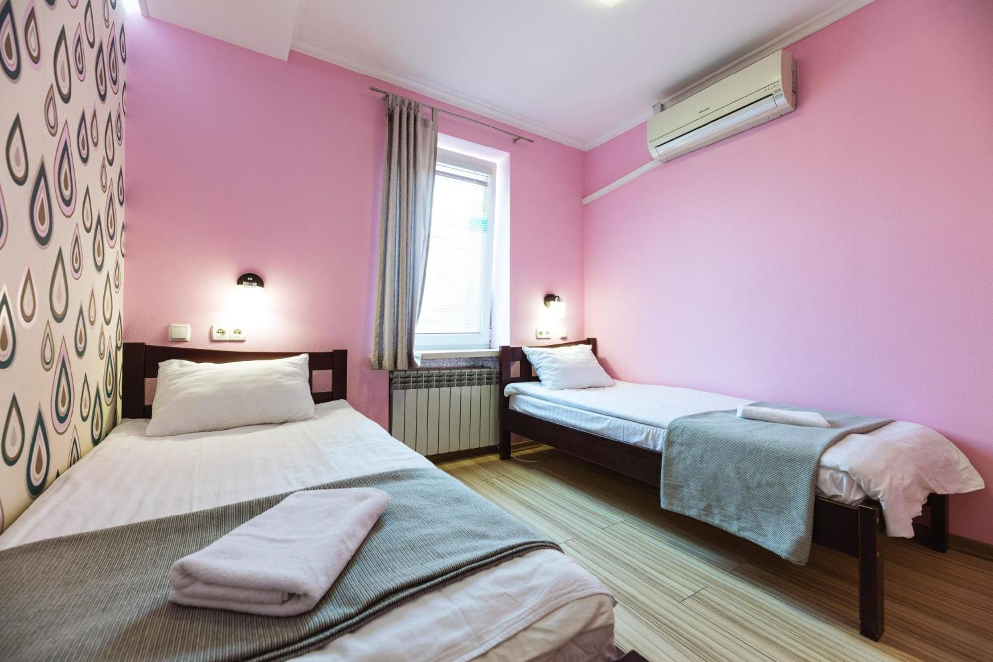 Guest House "Golden Gate 911 " Kijów Zewnętrze zdjęcie