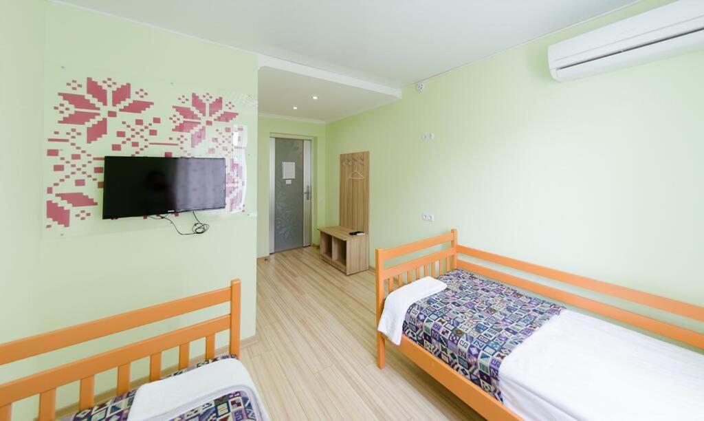 Guest House "Golden Gate 911 " Kijów Zewnętrze zdjęcie