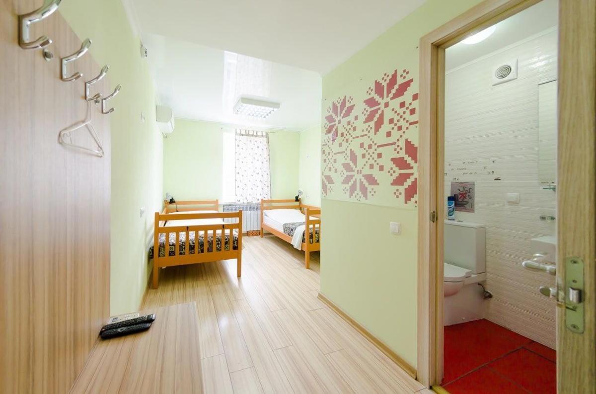 Guest House "Golden Gate 911 " Kijów Zewnętrze zdjęcie