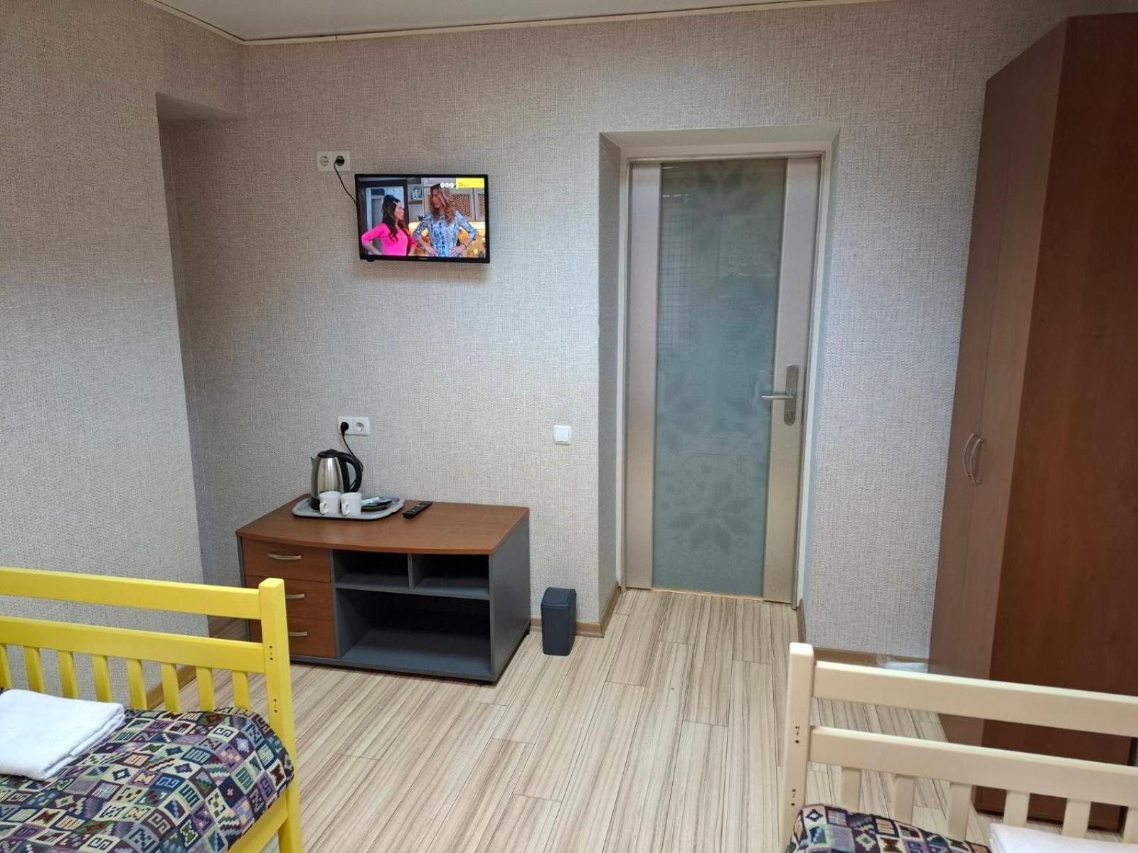 Guest House "Golden Gate 911 " Kijów Zewnętrze zdjęcie